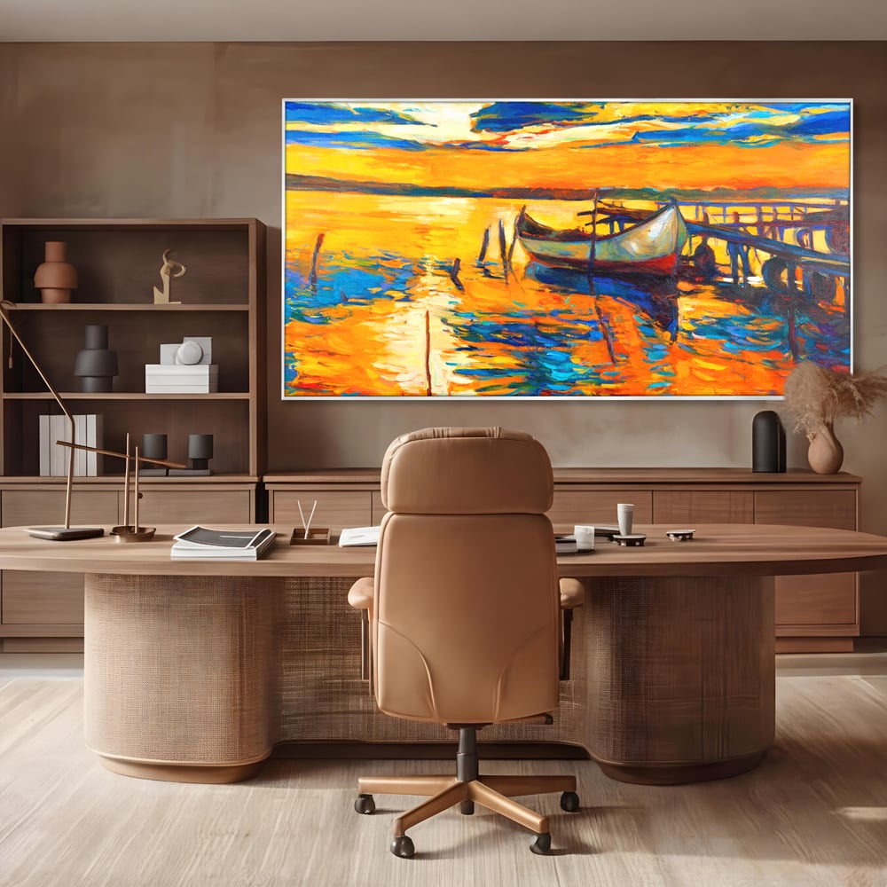 Tablou canvas cu pictura cu barca la apus, in rama de aluminiu argintiu, pe perete intr-un birou